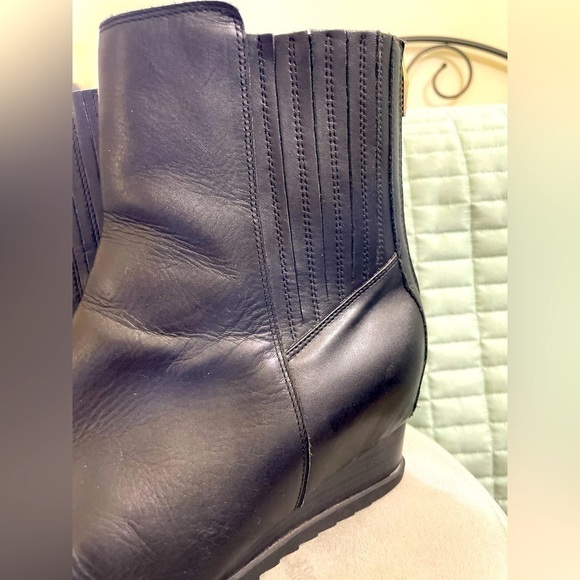 Calvin Klein Judith wedge ankle boots, 100% leather. Super comfortable and cute. - Picture 9 of 10